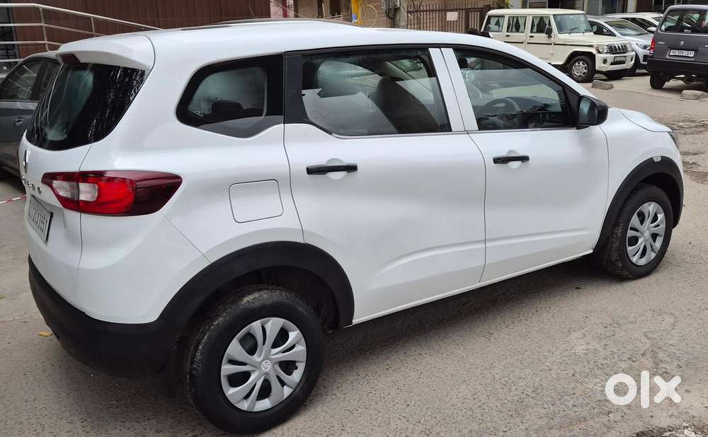 Renault Triber Rxl, 2023, Petrol