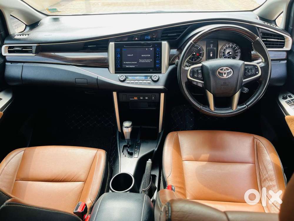 Toyota Innova Crysta 2.8z Automatic, 2017, Diesel