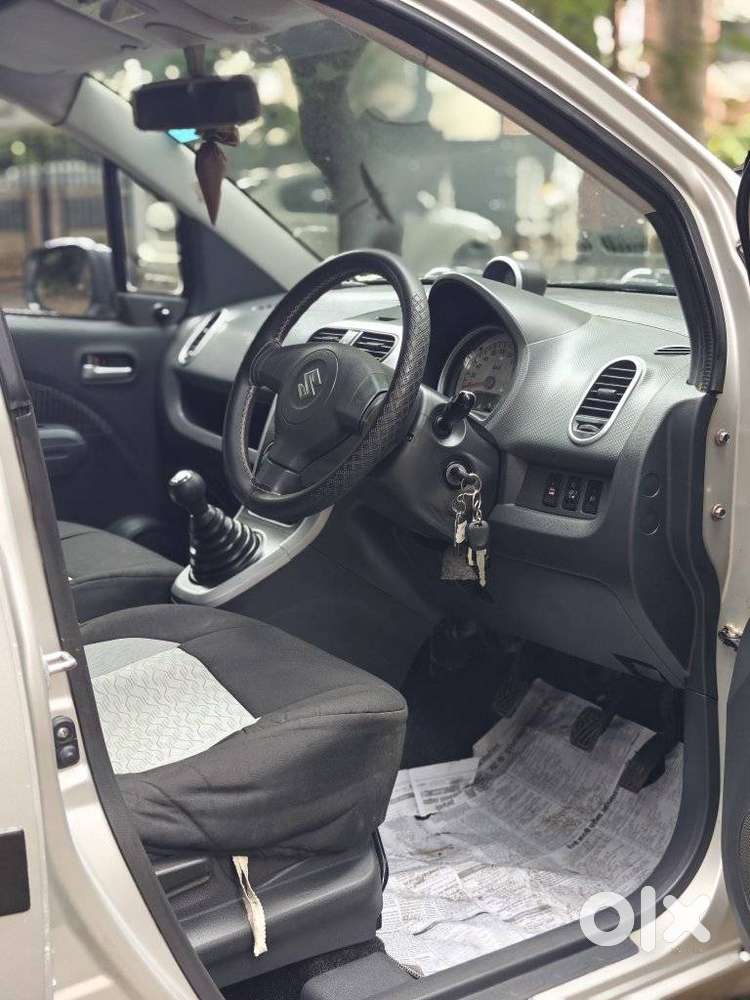 Maruti Suzuki Ritz Vxi, 2012, Petrol