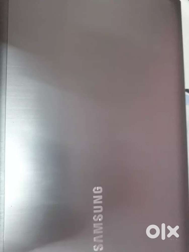Samsung NP540U30-A01IN, i5, 1TB HDD, 8GB RAM, WINDOWS 10, 3 hours Batt
