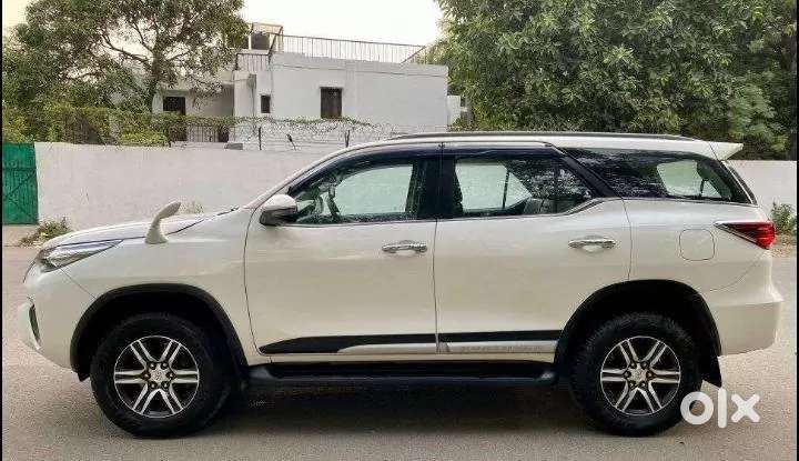 Toyota Fortuner 4x2 At 2.8 Diesel, 2018, Diesel