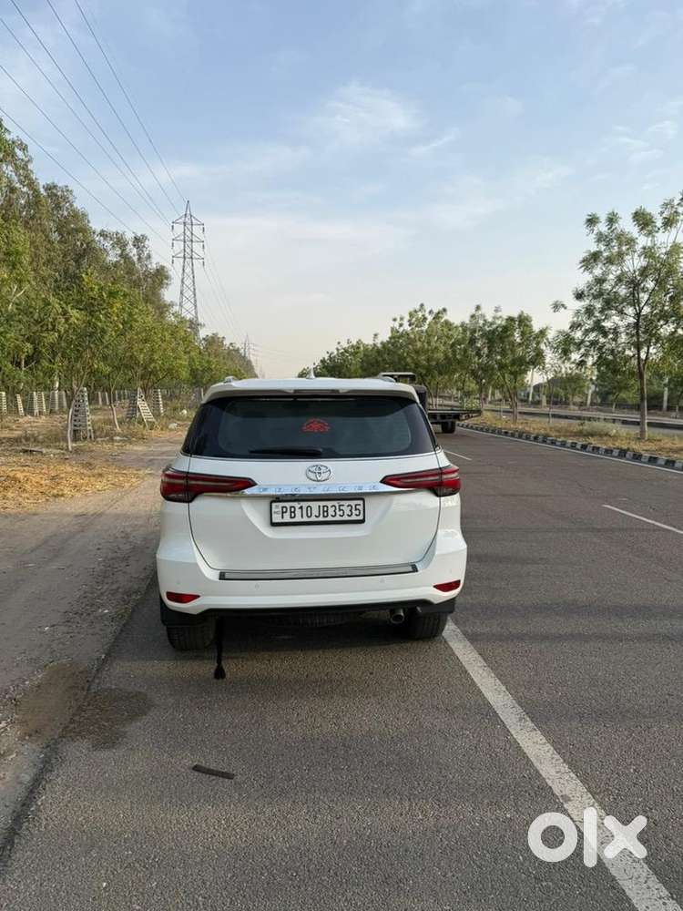 Toyota Fortuner 2023