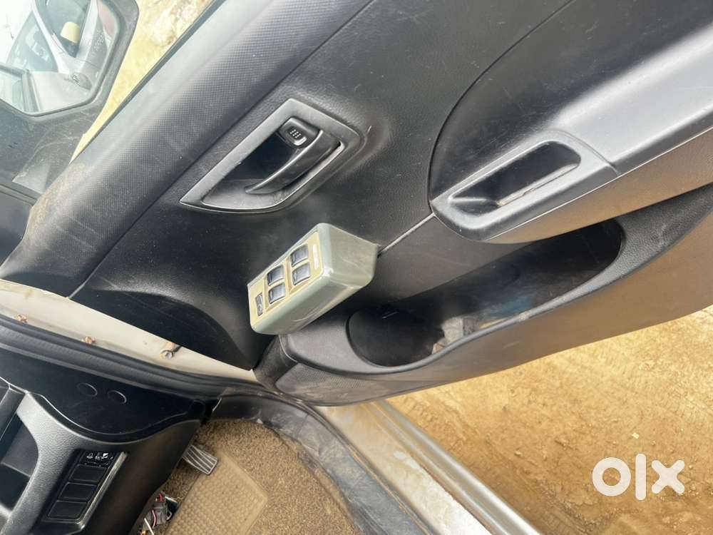 Swift 2012 Lxi Car Expired 17 February 2027 Petrol