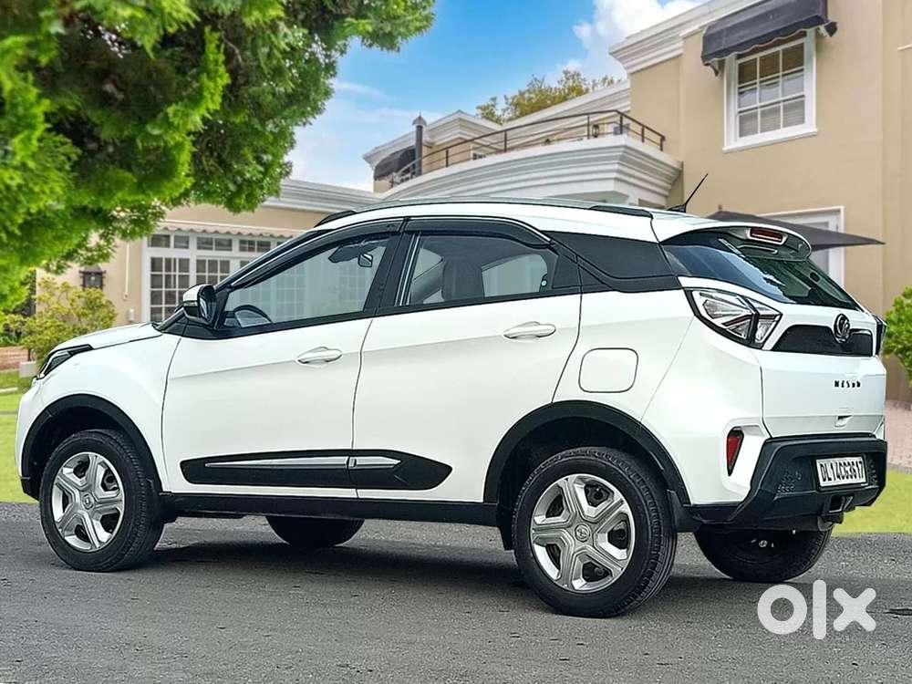 Tata Nexon 1.2 Revotron Xm (s), 2022, Petrol