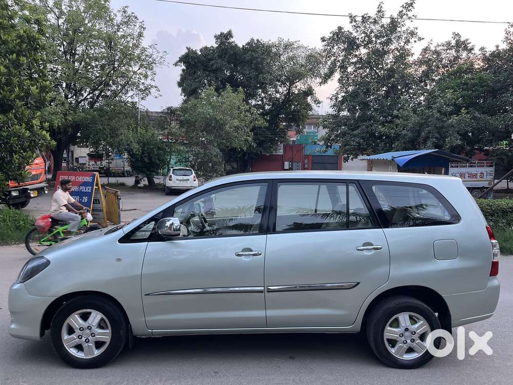 Toyota Innova 2.5 Vx (diesel) 7 Seater Bs Iv, 2009, Diesel