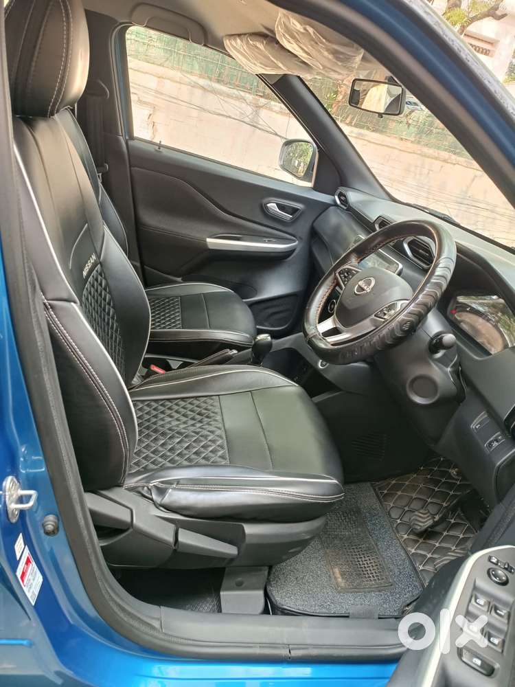 Nissan Magnite 1.0 Xv Premium, 2024, Petrol