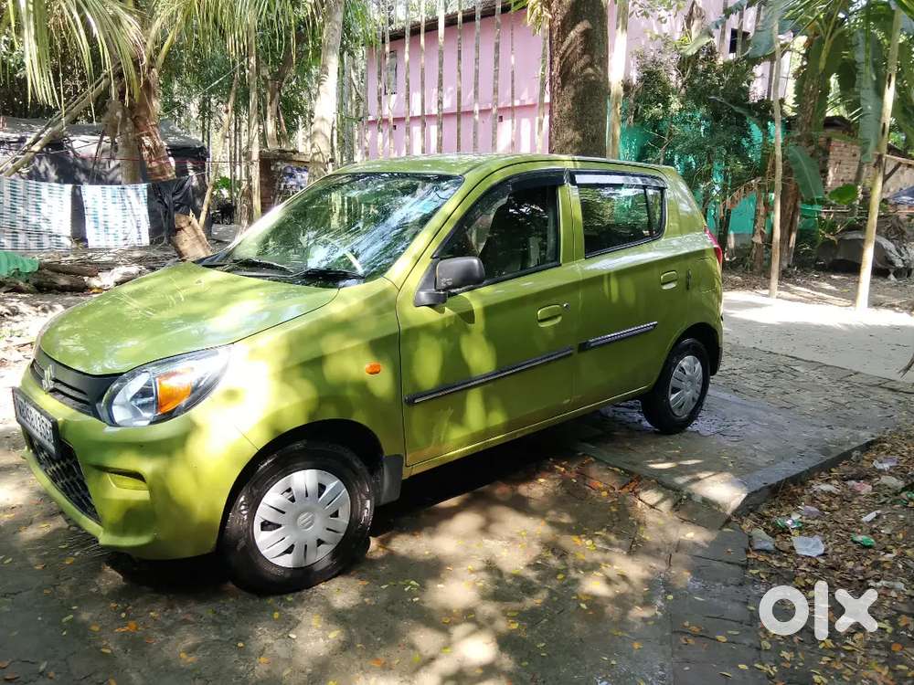 গাড়ি রাখার জায়গার অসুবিধা আছে ওই কারণে গাড়িটা বিক্রি করে দেবো