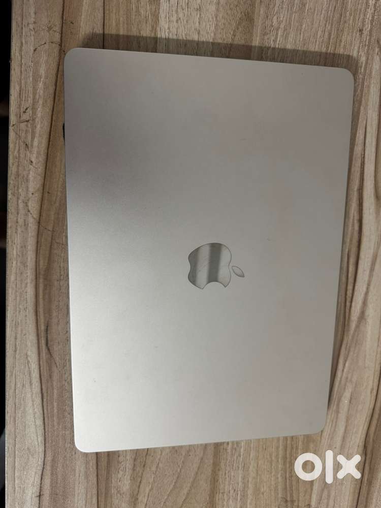 Macbook Air M2 (8 + 256)