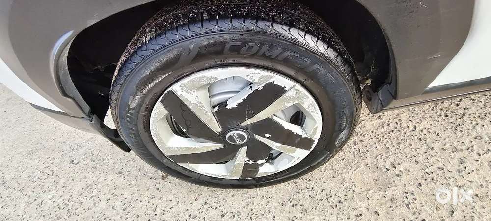 Nissan Magnite 2023 Cng & Hybrids 100000 Km Driven