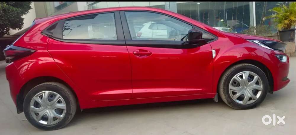 Tata Altroz Xms Petrol 2025