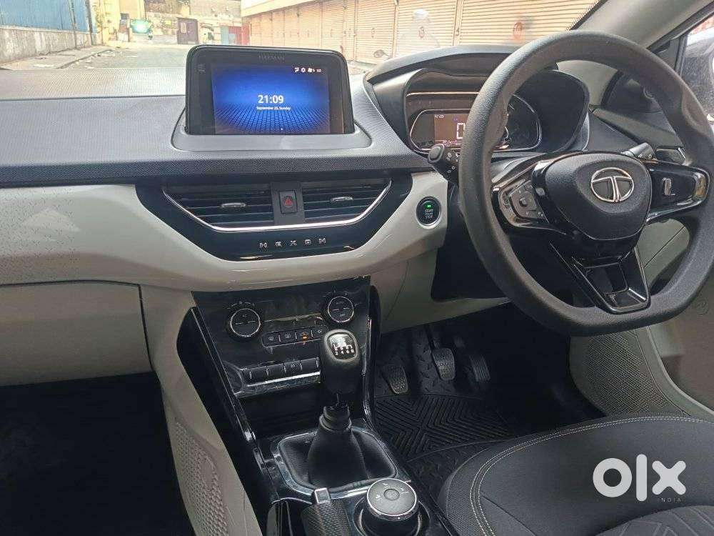 Tata Nexon 1.2 Revotron Xz Plus, 2023, Petrol