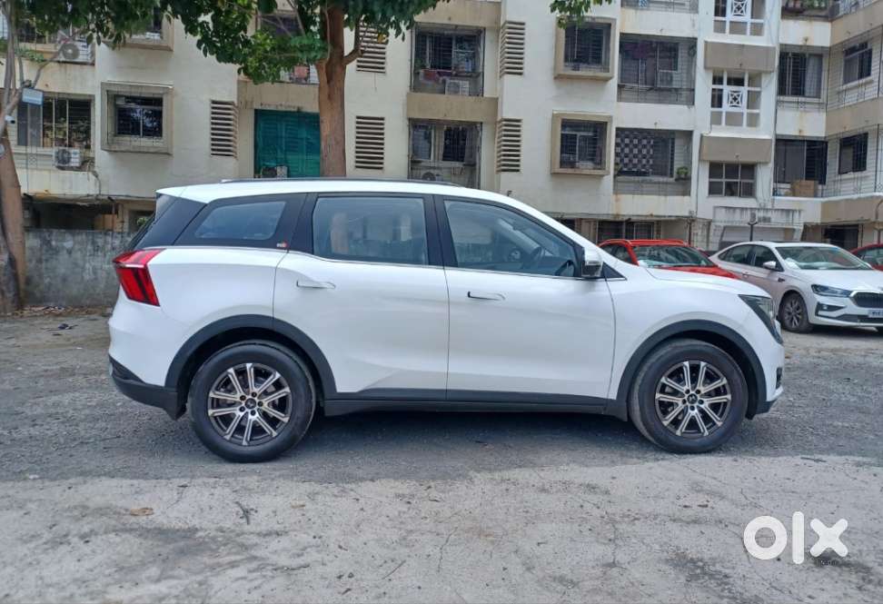 Mahindra Xuv700 2.0 Ax 7 Petrol At Luxury Pack Str, 2024, Petrol