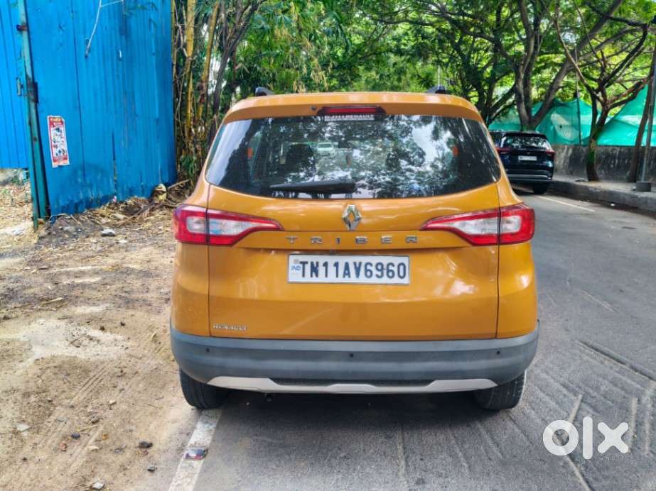 Renault Triber 1.0 Rxz Dual Tone, 2019, Petrol