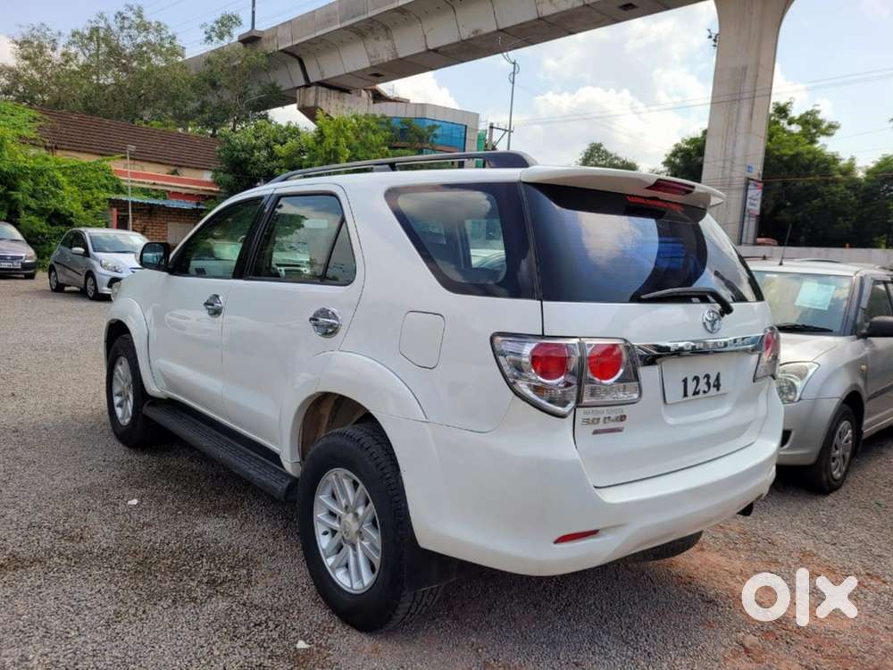 Toyota Fortuner Diesel 2012