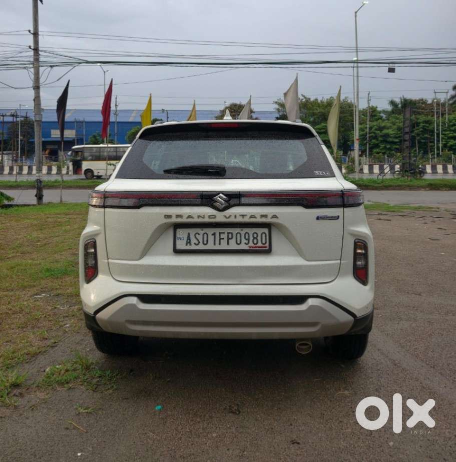 Maruti Suzuki Grand Vitara Smart Hybrid Alpha, 2023, Petrol