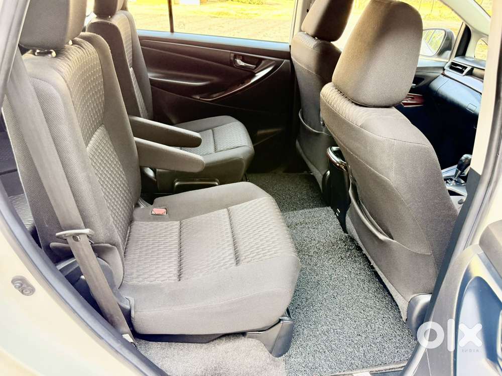 Toyota Innova Crysta [2020-ongoing] 2.4 Gx At 7 Str, 2021, Diesel