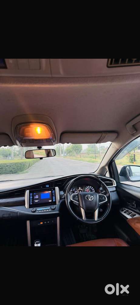 Toyota Innova Crysta 2.8z Automatic, 2017, Diesel