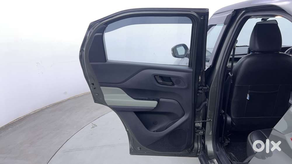 Tata Punch 1.2 Revotron Adventure Camo Rhythm, 2023, Petrol