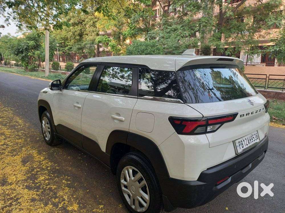 Maruti Suzuki Brezza, 2023, Petrol