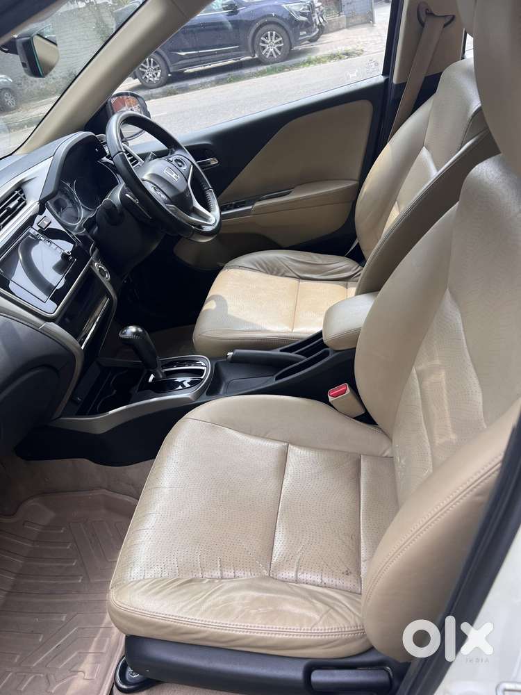 Honda City V At Sunroof I-vtec, 2017, Petrol