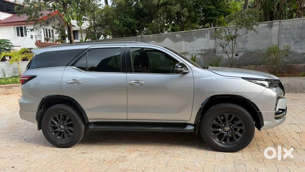 Toyota Fortuner 2022 Diesel Well Maintained