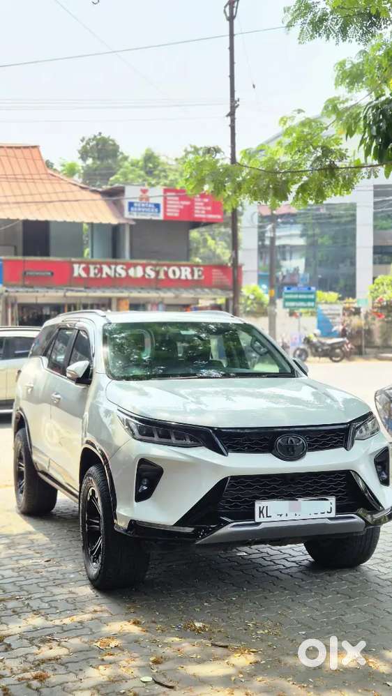 Toyota Fortuner 2017 Diesel 70000 Km Driven