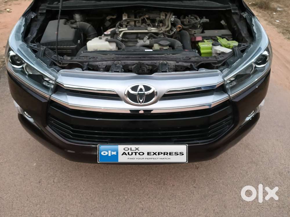 Toyota Innova Crysta 2.4 G Mt 8s, 2017, Diesel