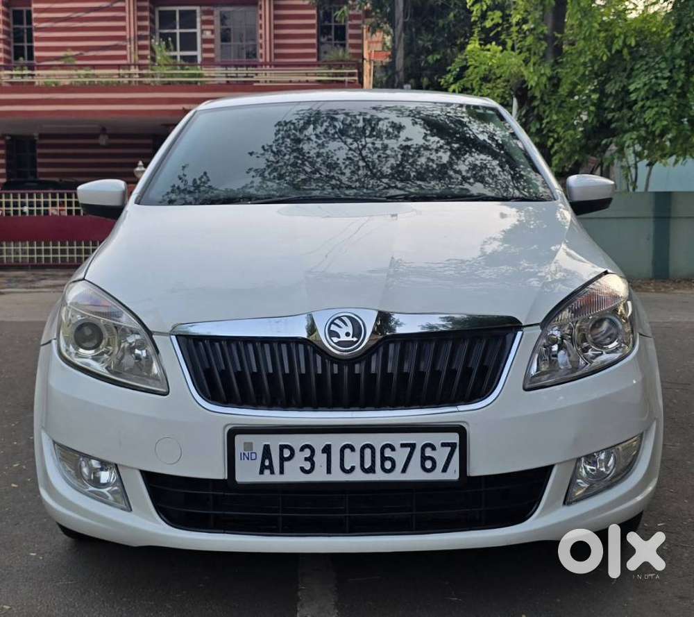 Skoda Rapid 1.6 Mpi Elegance, 2014, Petrol