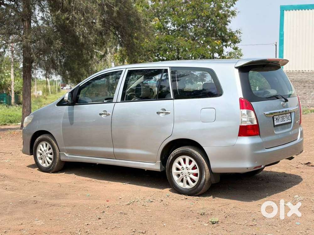 Toyota Innova 2009-2011 2.5 Vx 8 Str Bsiv, 2012, Diesel