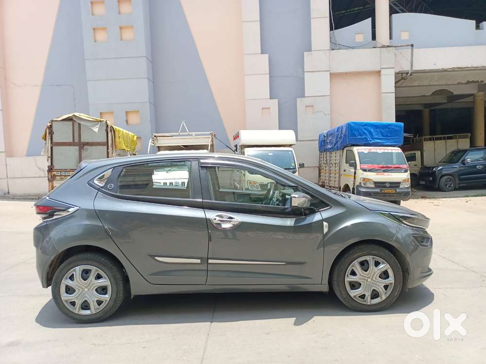 Tata Altroz 1.2 Xt, 2024, Petrol