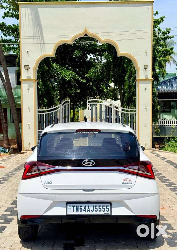 Hyundai I20 Sportz 1.2 Ivt Dual Tone, 2023, Petrol