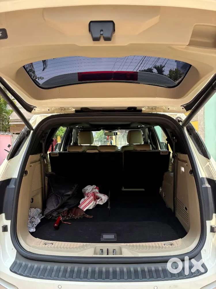Ford Endeavour Titanium 2021 Plus