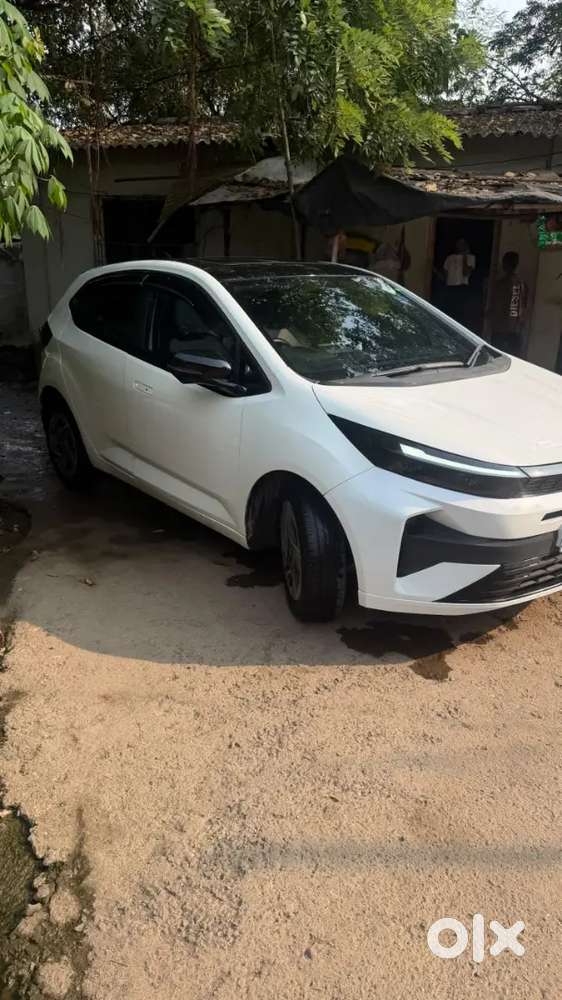 Tata Altroz 2026 Petrol + Cng Top Model