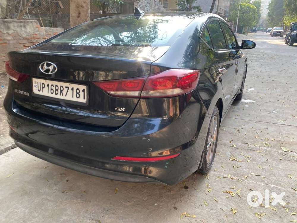 Hyundai Elantra Top Model 2032 Rc