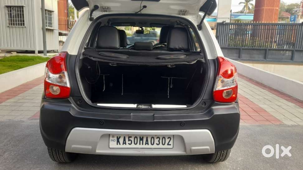 Toyota Etios Cross 1.2l G, 2019, Petrol