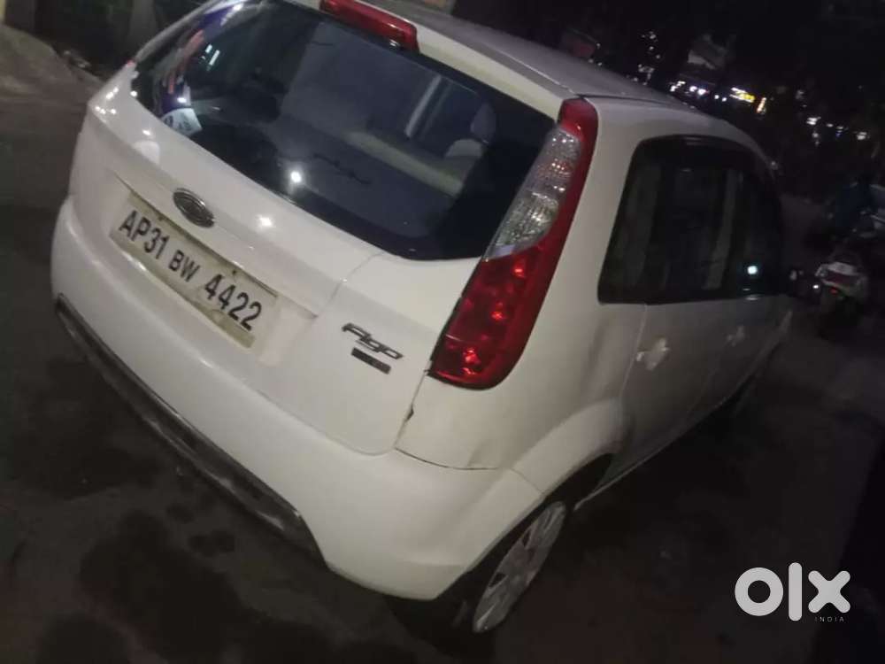 Ford Figo 2012 Diesel 82000 Km Driven