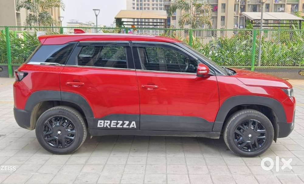 Maruti Suzuki Brezza 1.5 Vxi Cng, 2023, Cng & Hybrids
