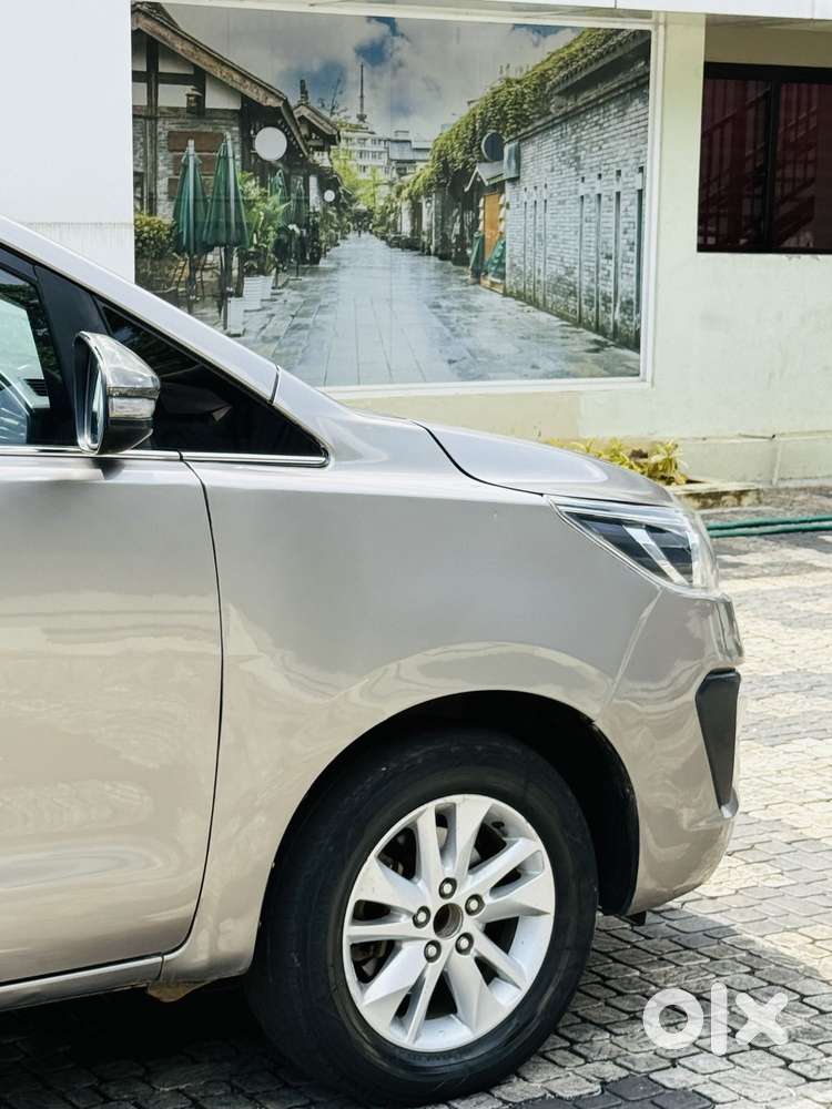 Toyota Innova Crysta 2.8 Gx At, 2017, Diesel