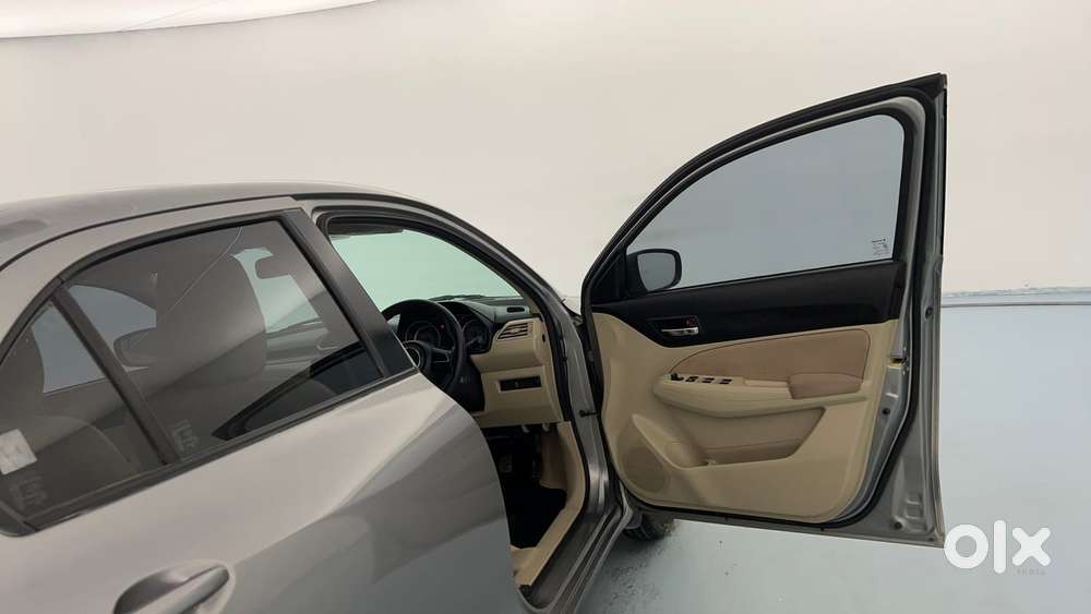 Maruti Suzuki Dzire 1.2 Vxi, 2022, Petrol