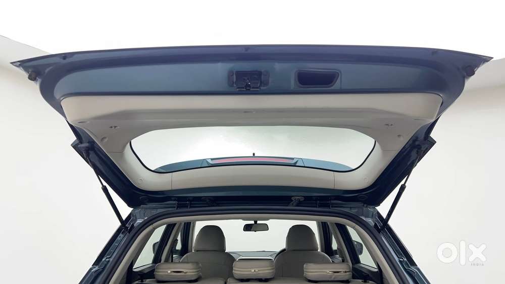 Mahindra Xuv300 W6, 2020, Petrol