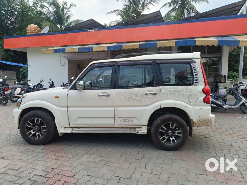 Mahindra Scorpio Vlx 2wd Abs At Bsiii, 2011, Diesel