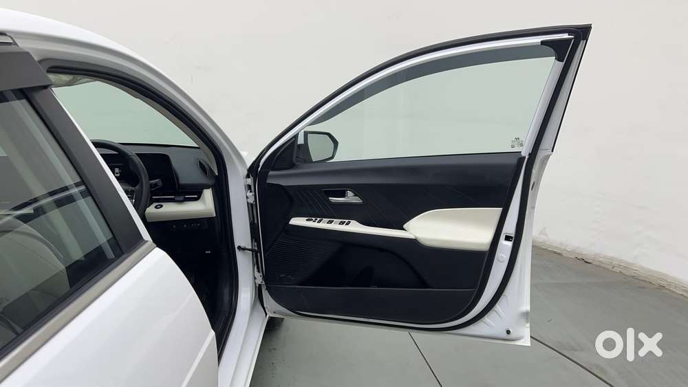 Hyundai Verna 1.5 Sx Petrol Mt, 2025, Petrol