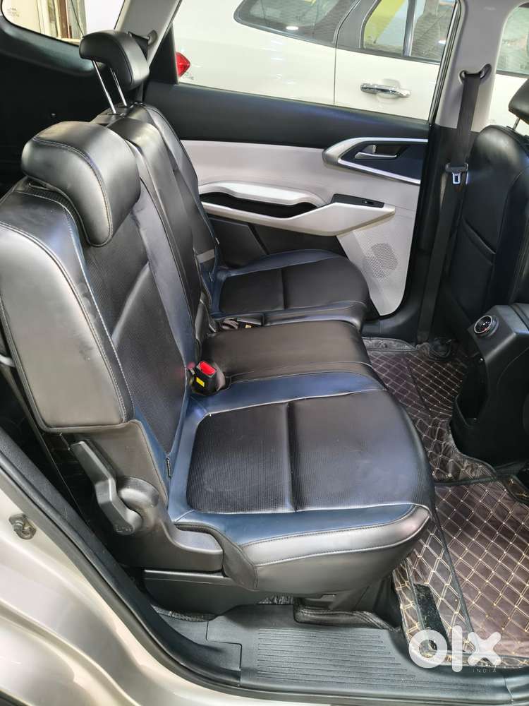 Kia Carens G 1.5 6mt Premium (o) 7-seater, 2023, Petrol