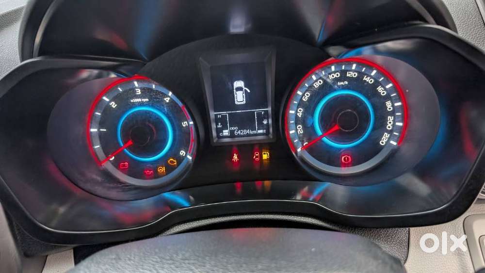 Mahindra Xuv300 W8 Diesel, 2023, Diesel