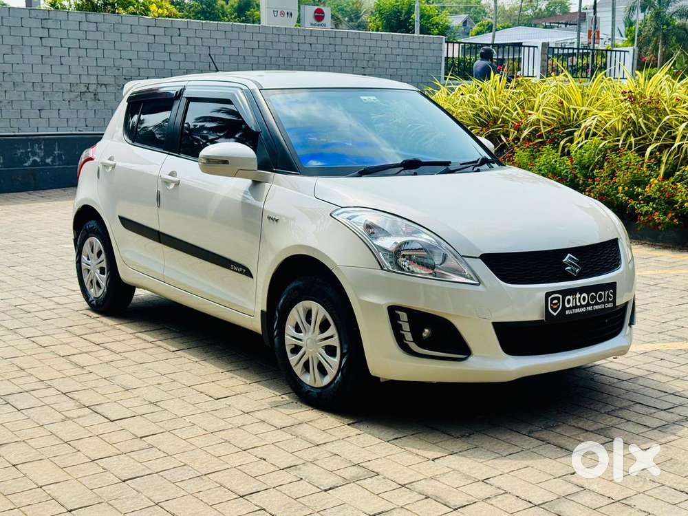 Maruti Suzuki Swift Vxi Abs Bsiv, 2015, Petrol