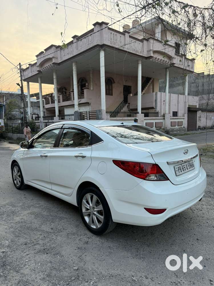 Hyundai Verna 1.6 Sx Crdi, 2012, Diesel