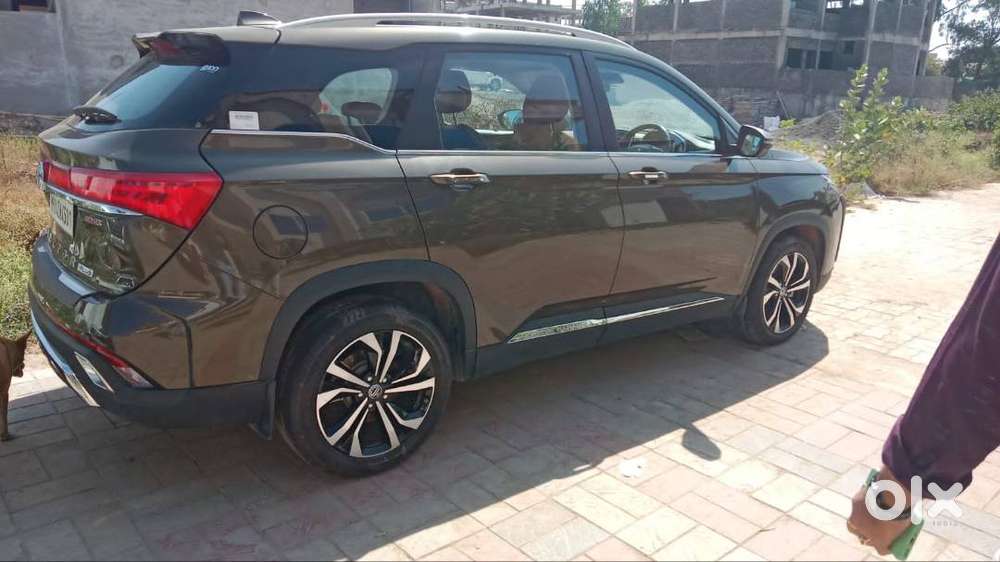 Mg Hector Plus Savvy 2023