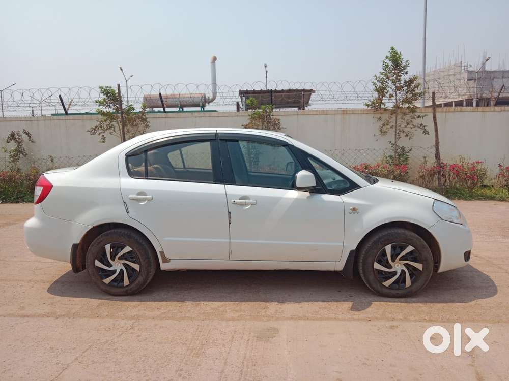 Maruti Suzuki Sx4 Vxi Bsiv, 2010, Petrol