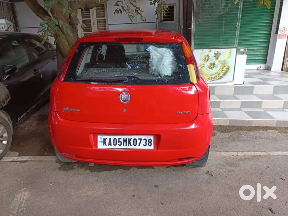 Fiat Grand Punto Emotion Top End( 1.3 Variant ) Diesel Model 2011