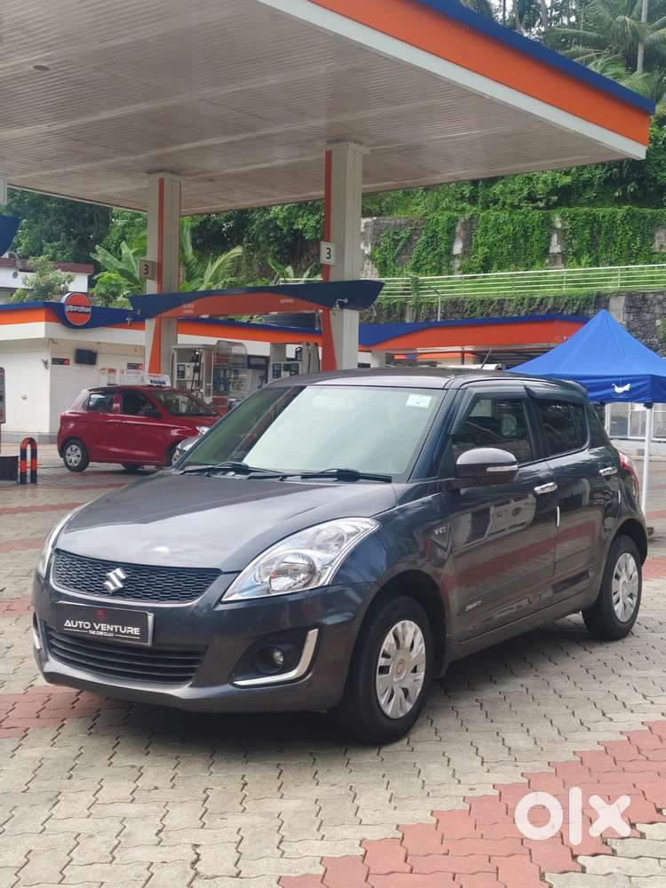Maruti Suzuki Swift Vxi + Manual, 2017, Petrol